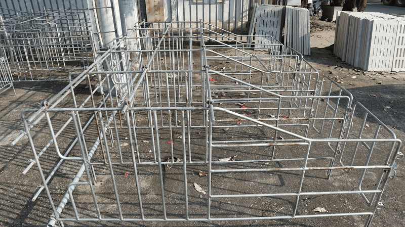 Mua dụng cụ chăn nuôi chất lượng - Chọn ngay Hòa Ninh