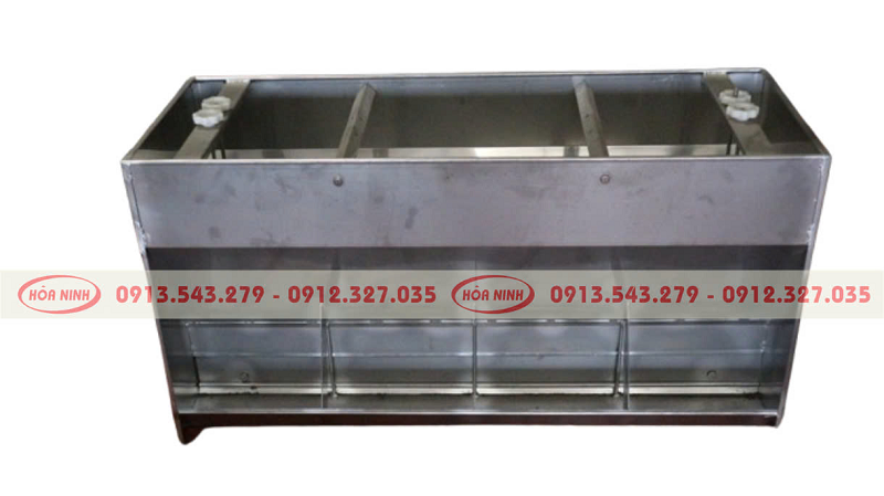 Máng tự động phân phối thức ăn chính xác tại Hòa Ninh