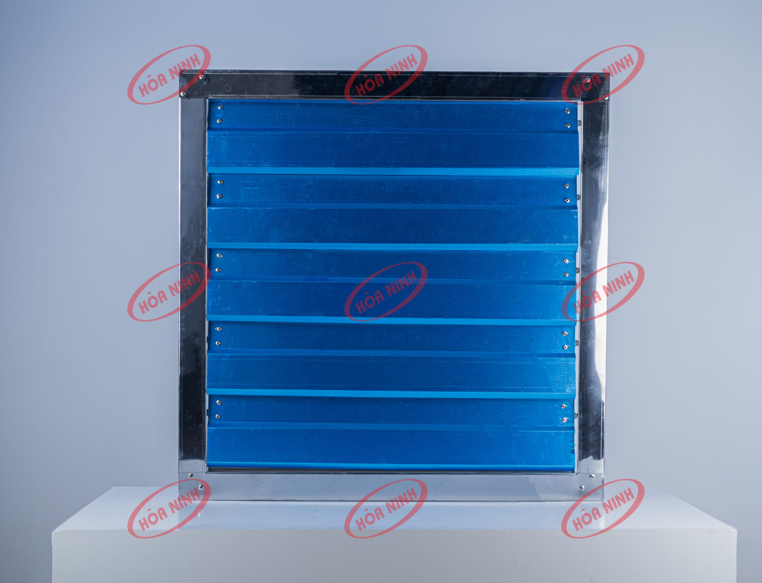 Chớp quạt vuông 900