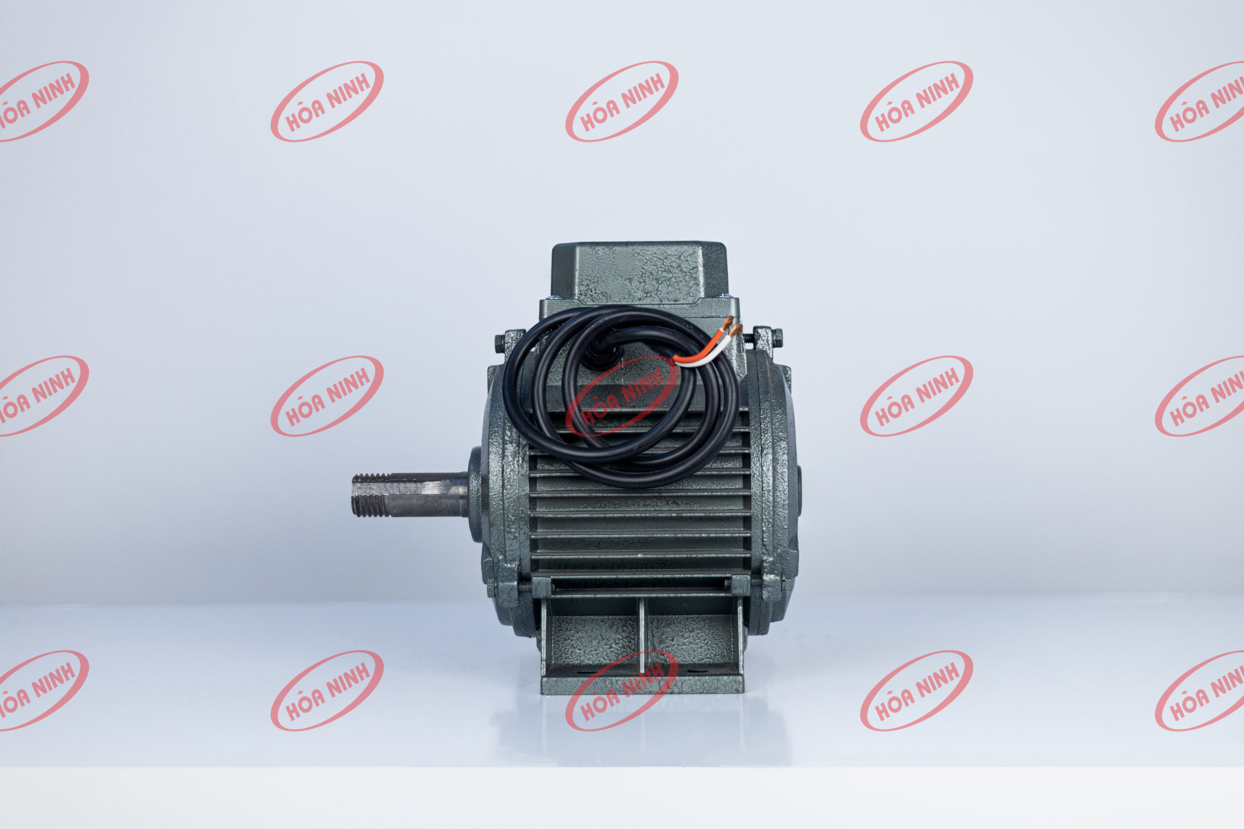 Động cơ 250 w vỏ nhôm Hòa Ninh 3 pha