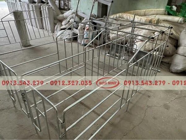 khung chuồng bầu sắt đặc mạ kẽm nhúng nóng 2