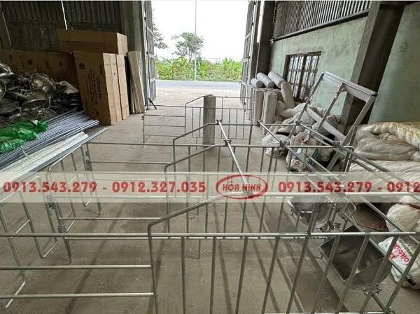 khung chuồng bầu sắt đặc mạ kẽm nhúng nóng 3